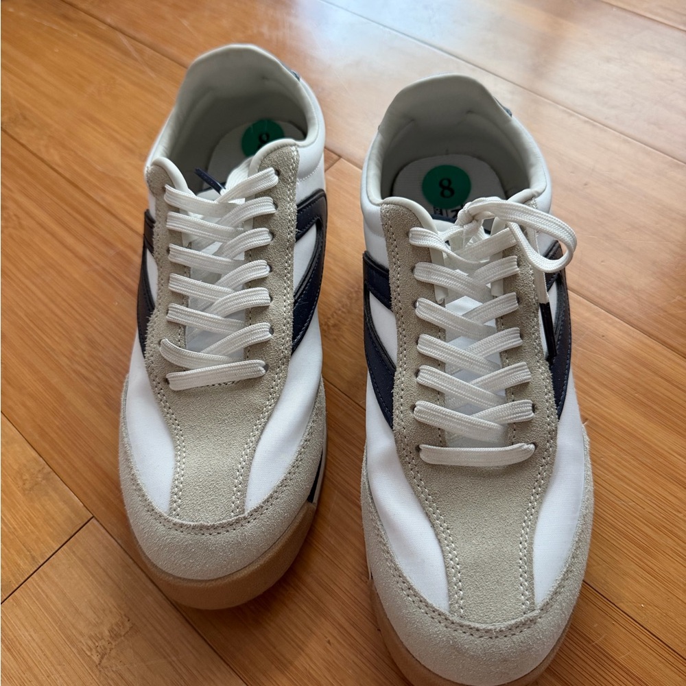 Stylish White and Gray Woman’s Sneakers